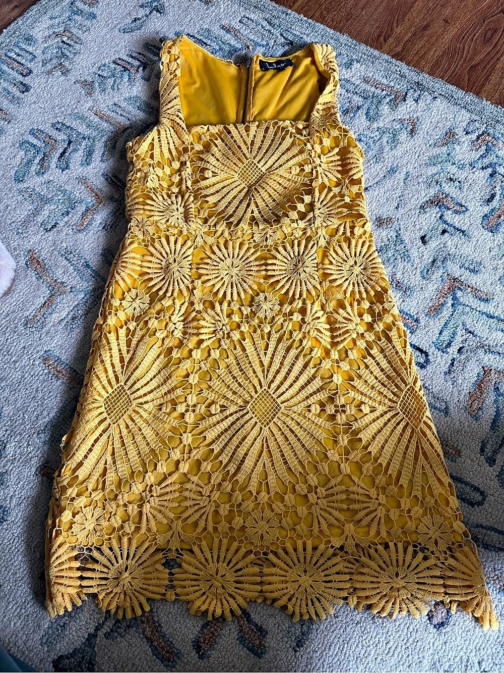 Lulus Yellow Lace Mini Dress Like New